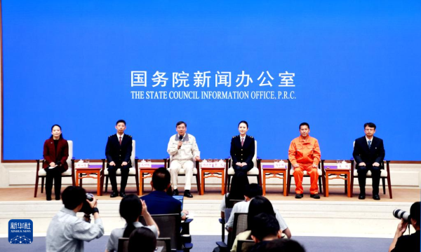 优股配资 一路飞驰一路歌——高铁领域代表共话奋斗故事